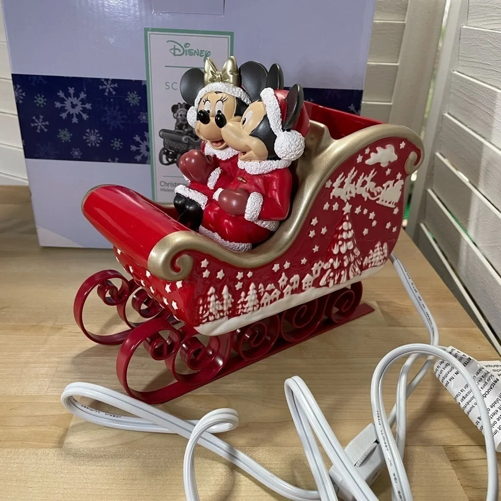 Scentsy Disney Holiday Mickey & Minnie Sleigh Warmer